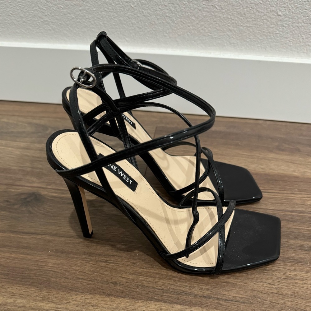 Brand New Nine West Black Ankle Sandal size 7.5